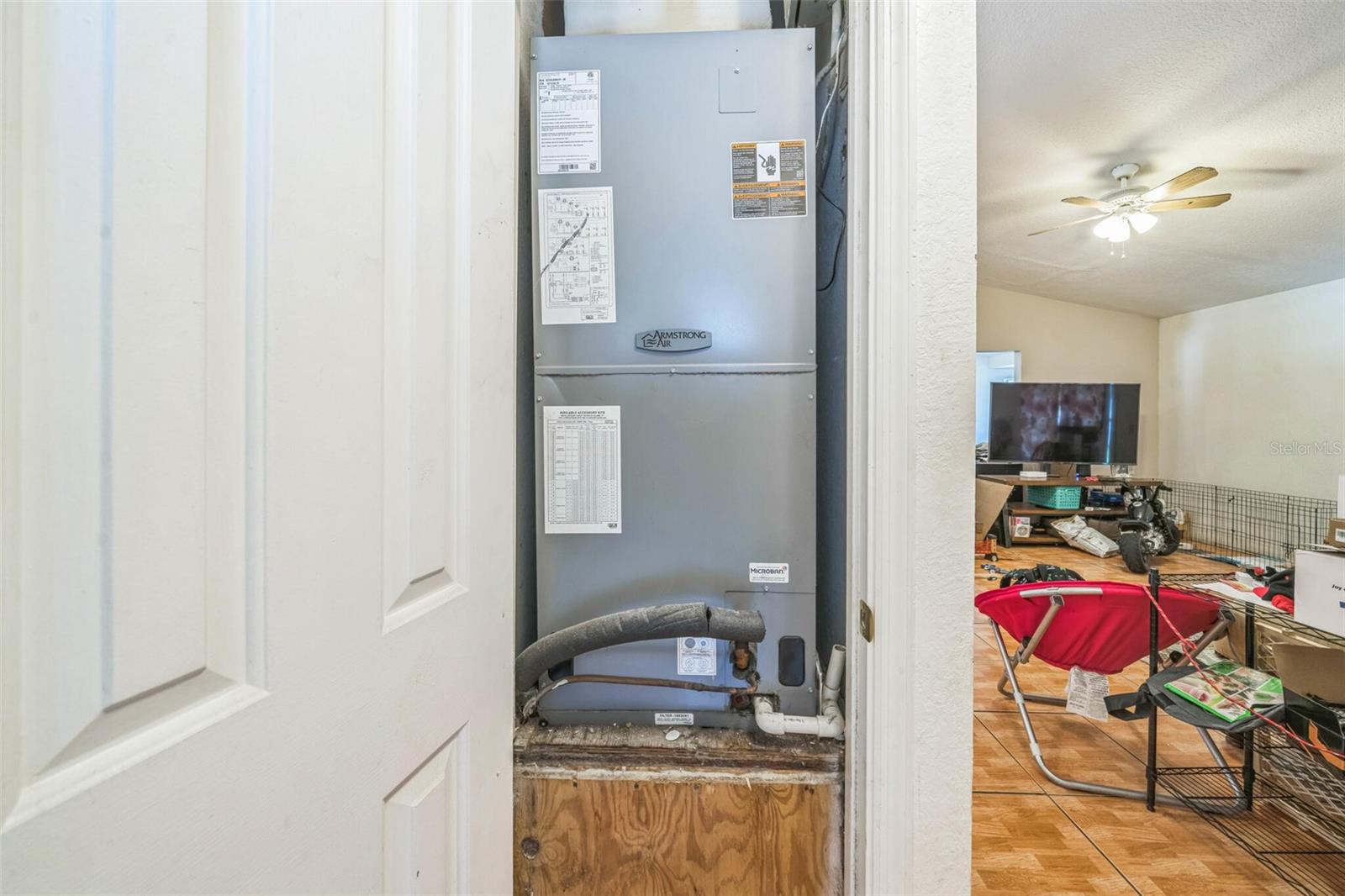 Image 24 of 30 For 1460 Spring Ridge Circle