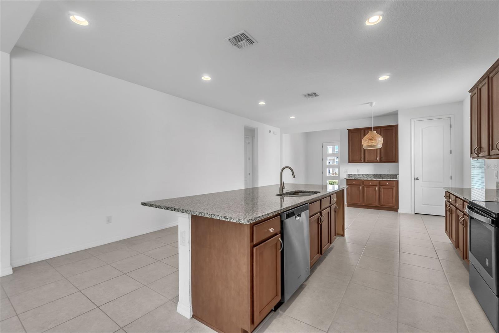 Image 10 of 57 For 8518 Nemours Parkway