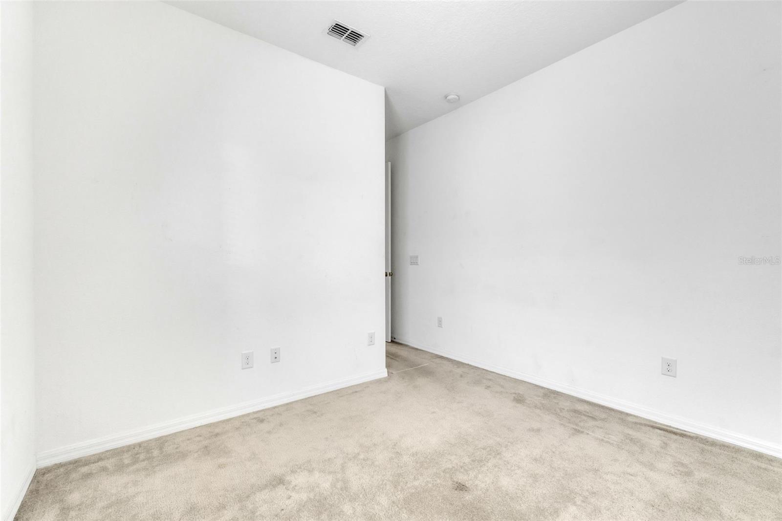 Image 37 of 57 For 8518 Nemours Parkway