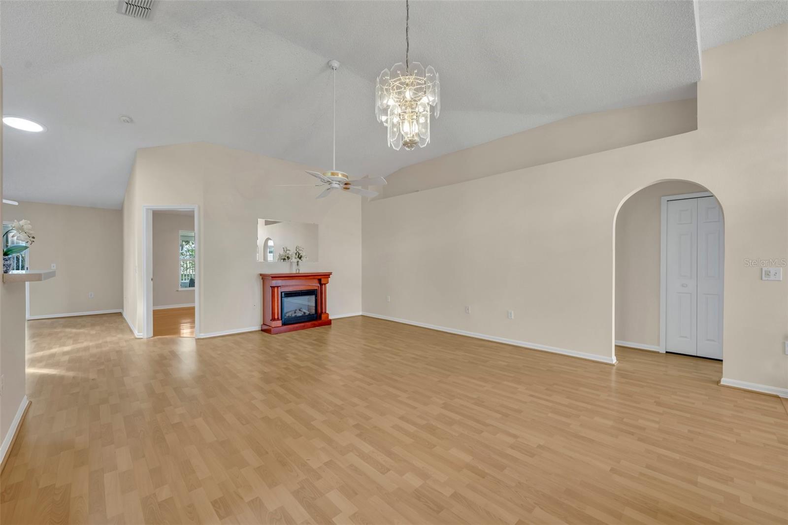 Image 16 of 53 For 1181 Welch Hill Circle