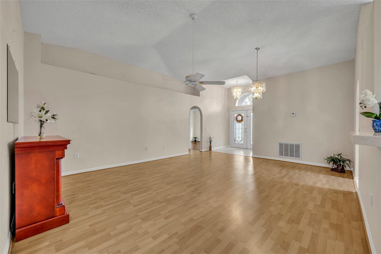 Image 18 of 53 For 1181 Welch Hill Circle