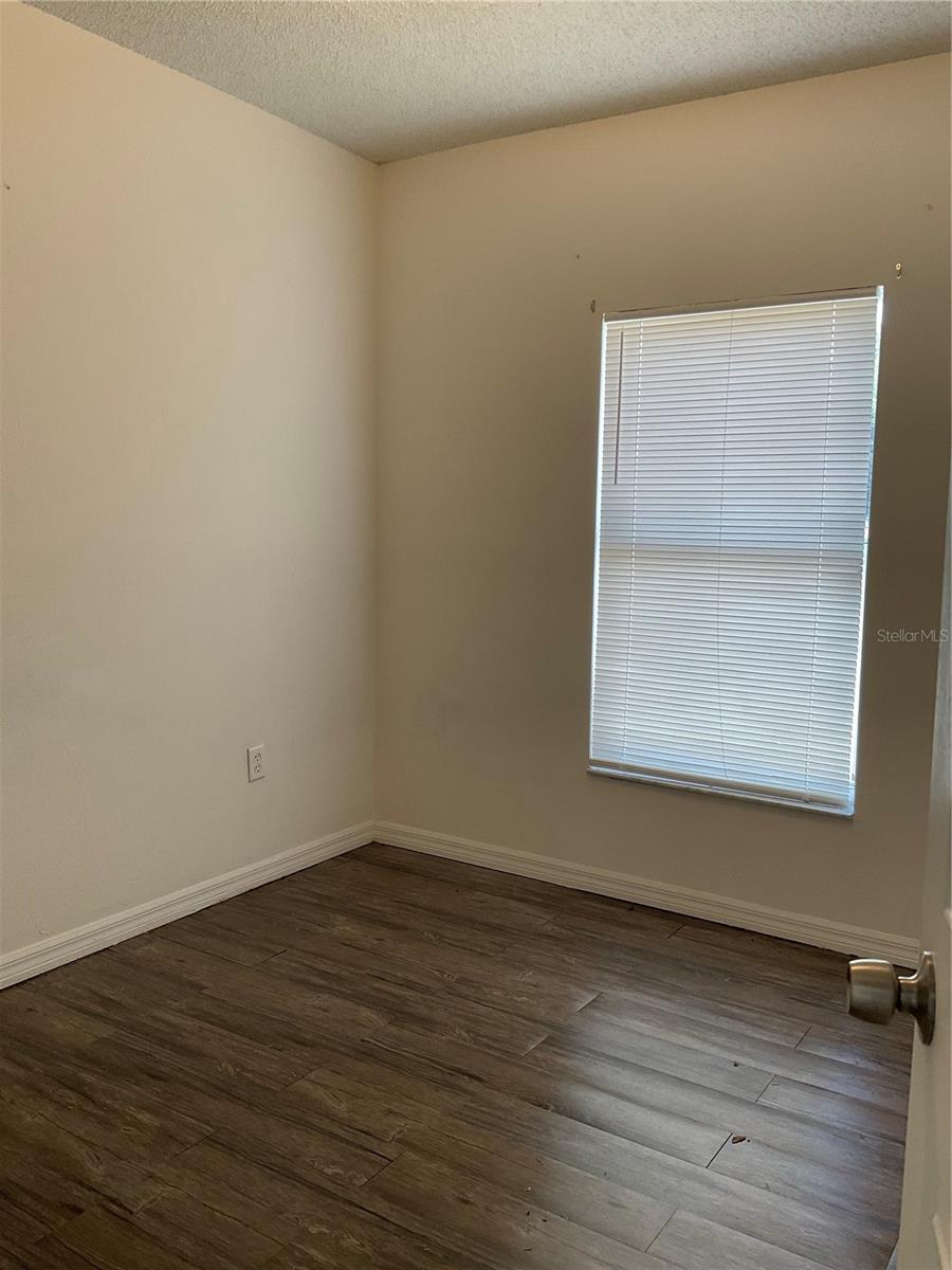 Image 4 of 5 For 219 Banbury Place