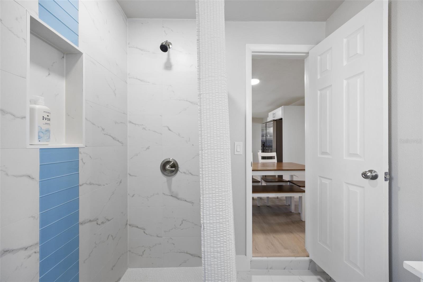 Image 11 of 36 For 1073 Kenwood Drive