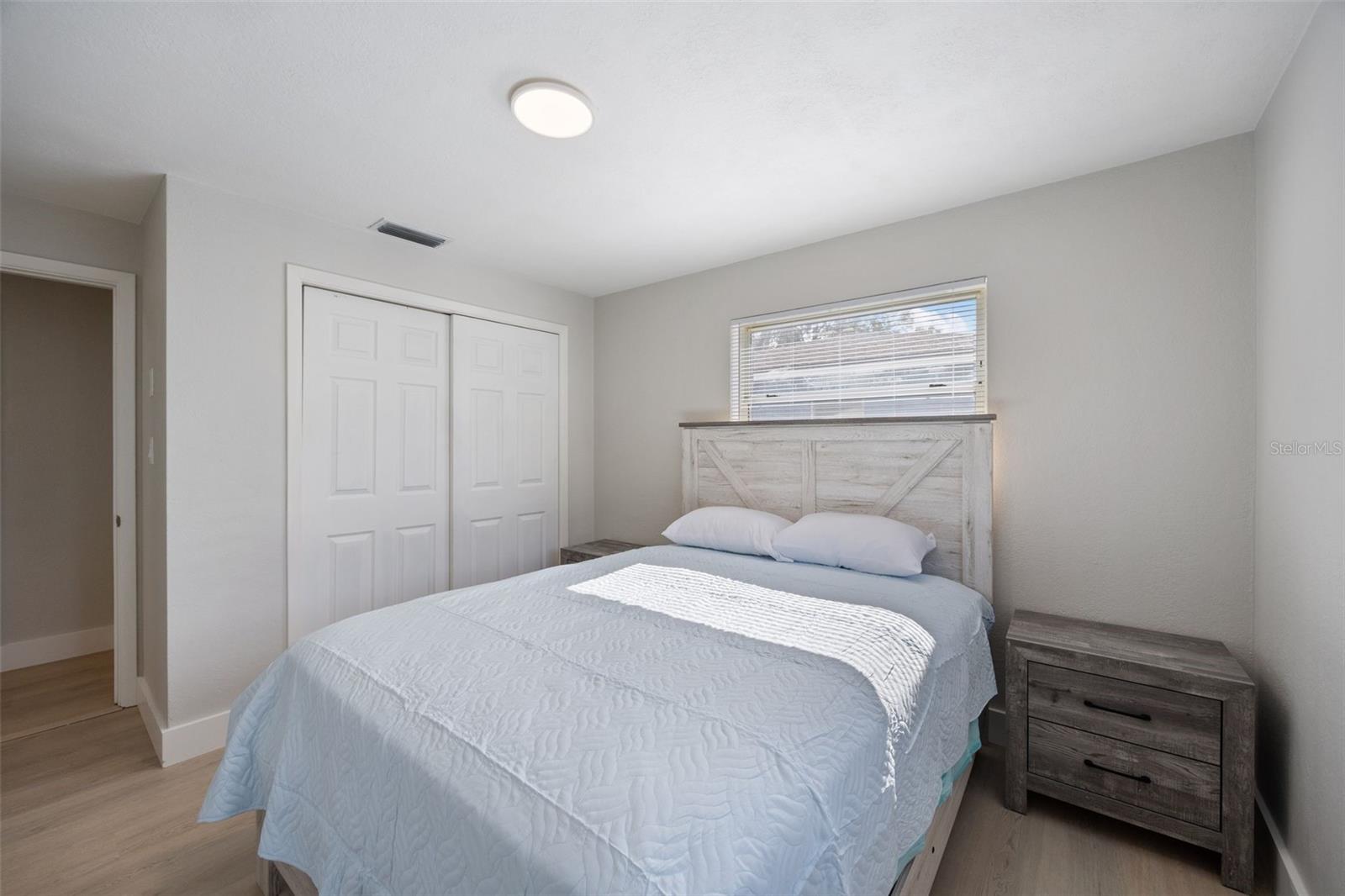 Image 30 of 36 For 1073 Kenwood Drive