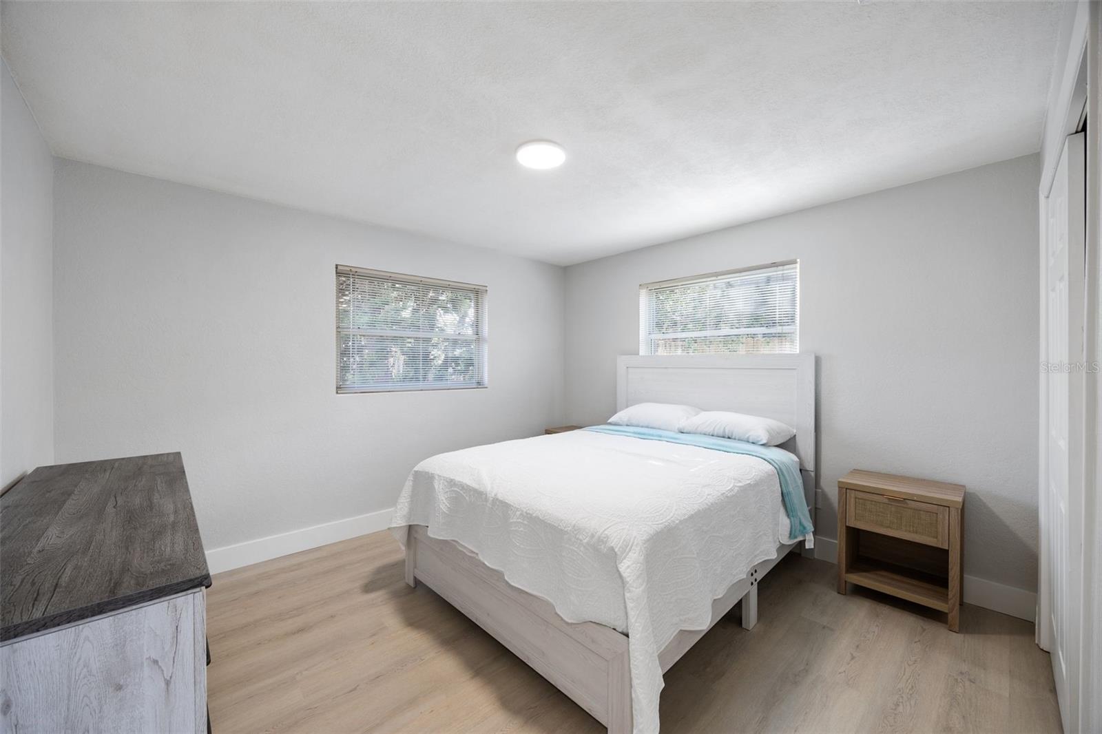 Image 31 of 36 For 1073 Kenwood Drive
