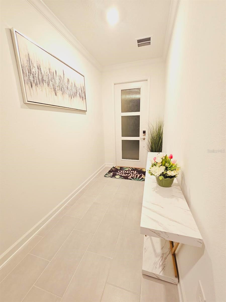 Image 31 of 43 For 949 Leader Street