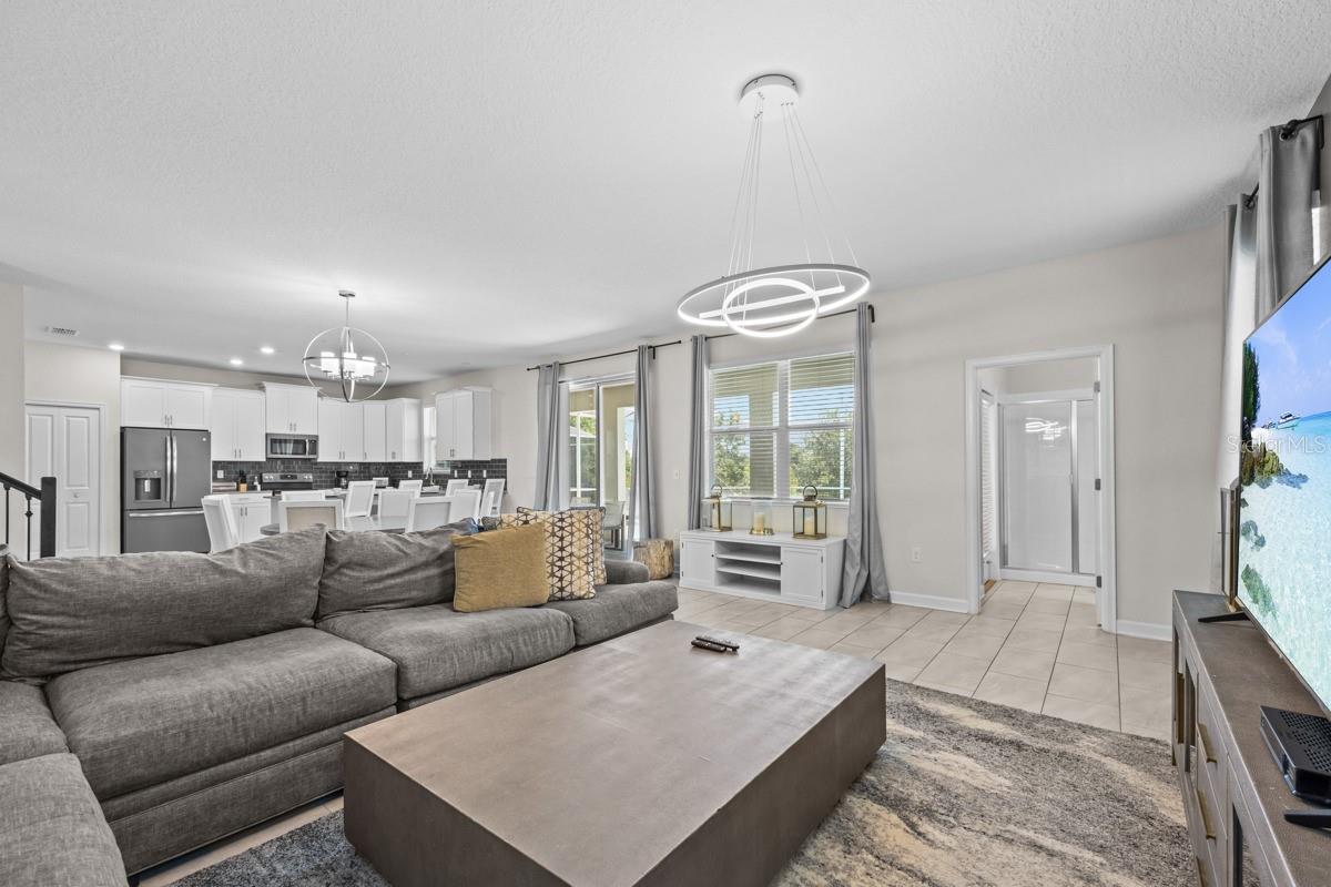 Image 11 of 42 For 8822 Interlocking Court