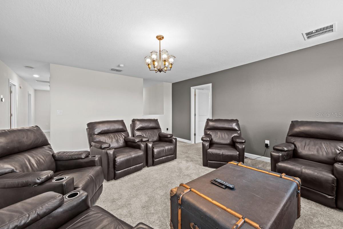 Image 34 of 42 For 8822 Interlocking Court