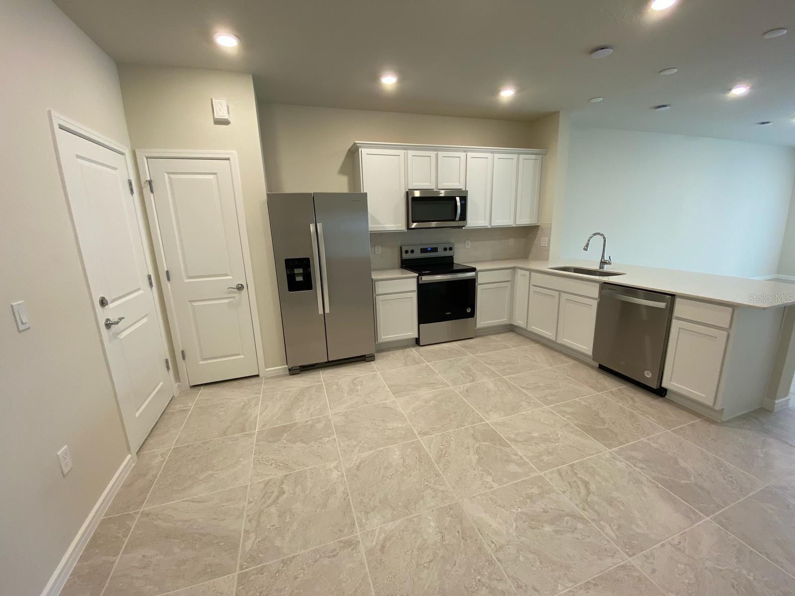 Image 4 of 36 For 2518 Winsome Way
