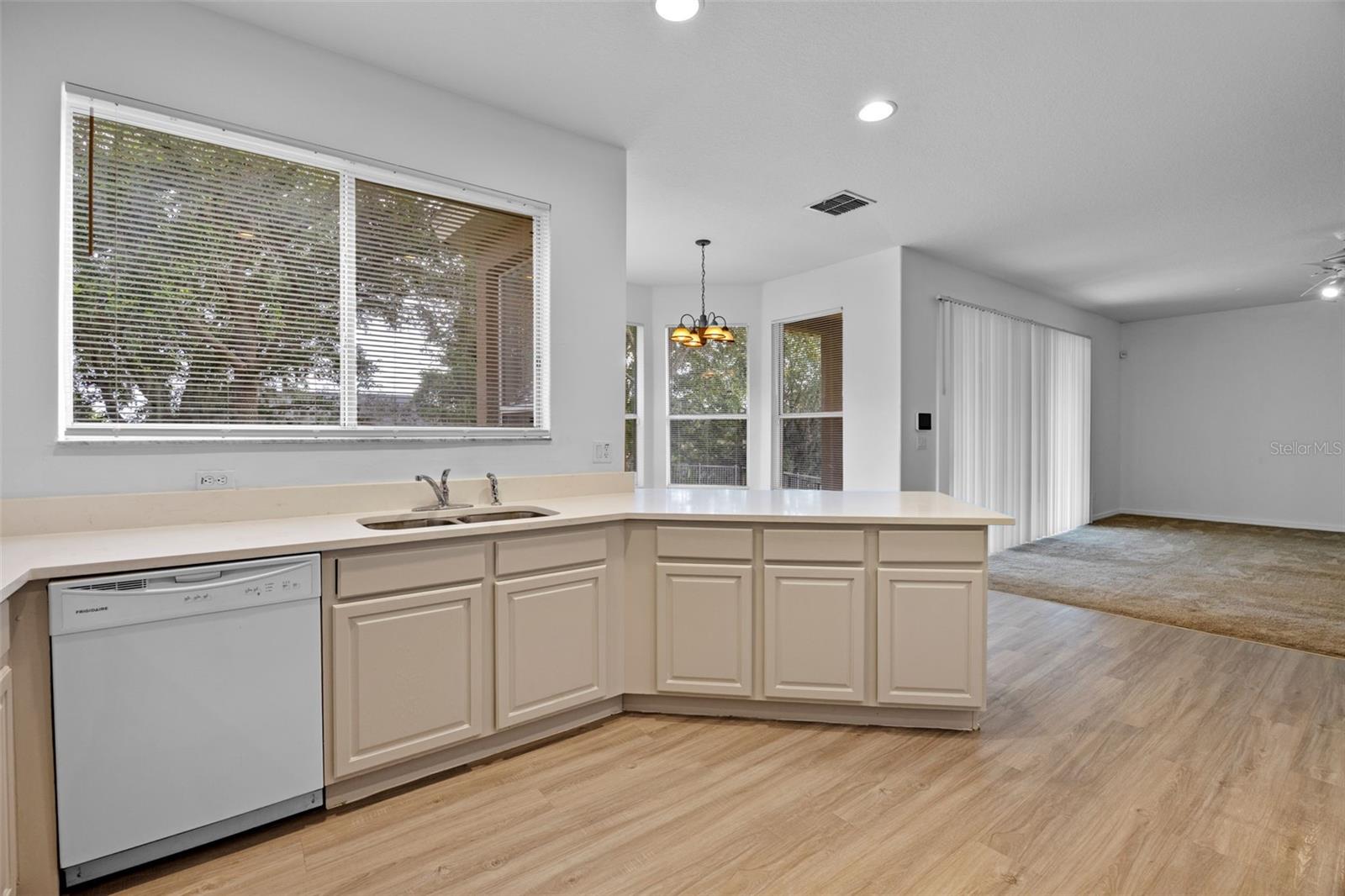 Image 7 of 40 For 12824 Cloverdale Lane