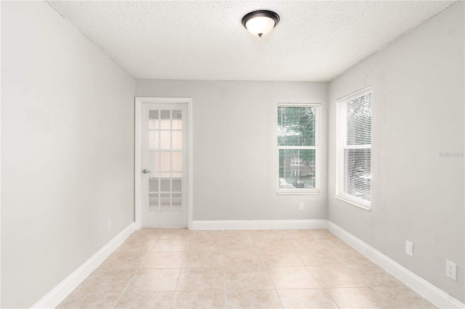 Image 11 of 20 For 4528 Commander Drive 2033