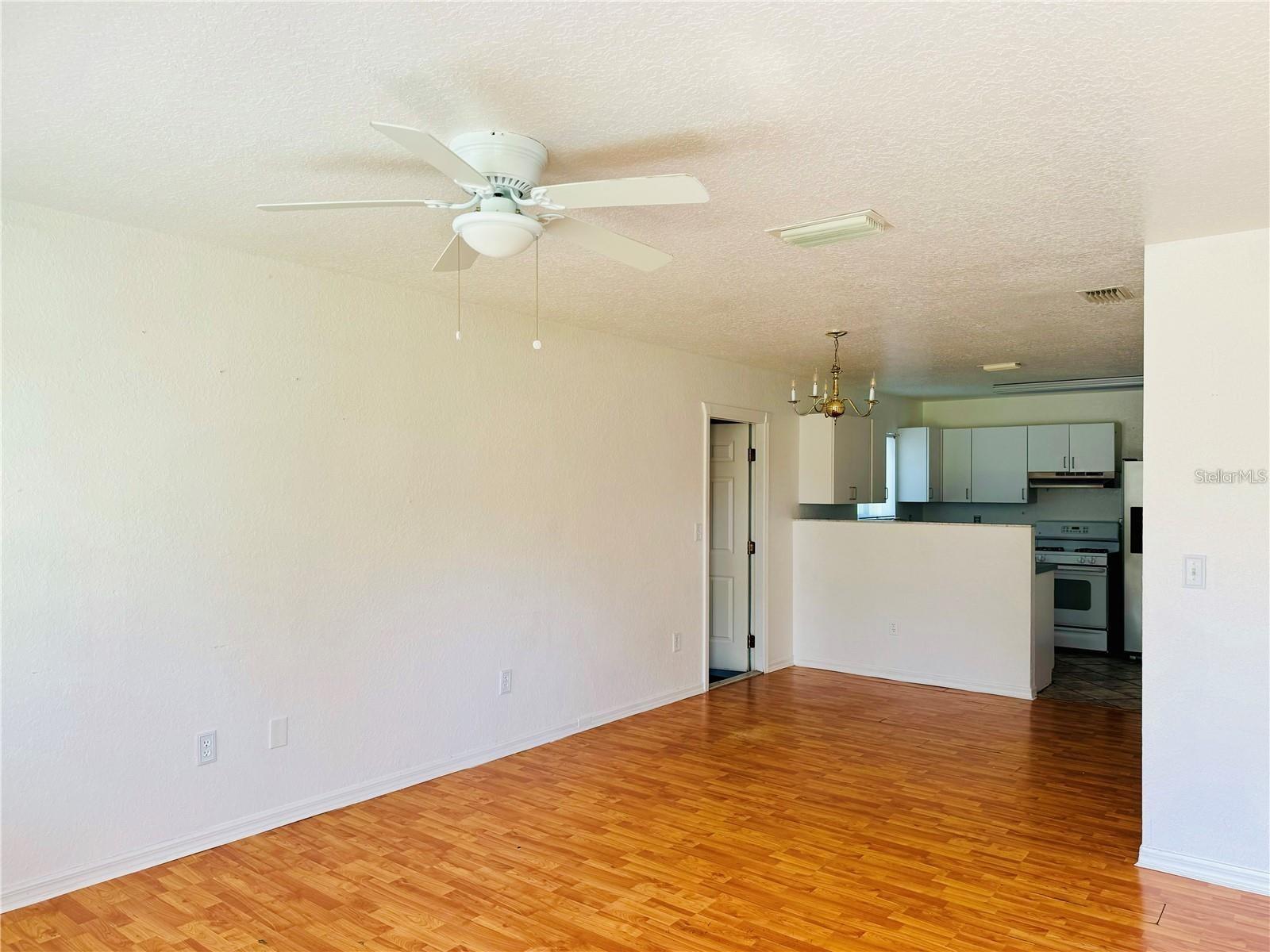 Image 2 of 15 For 305 31st Street