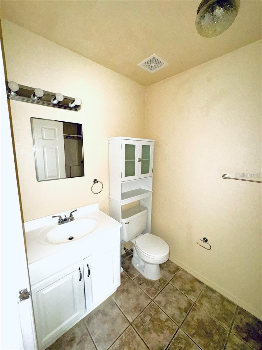 Image 5 of 15 For 305 31st Street