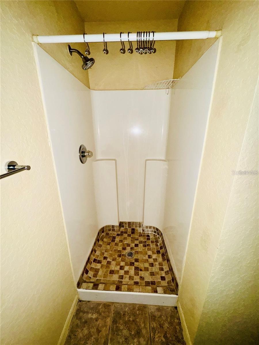 Image 6 of 15 For 305 31st Street