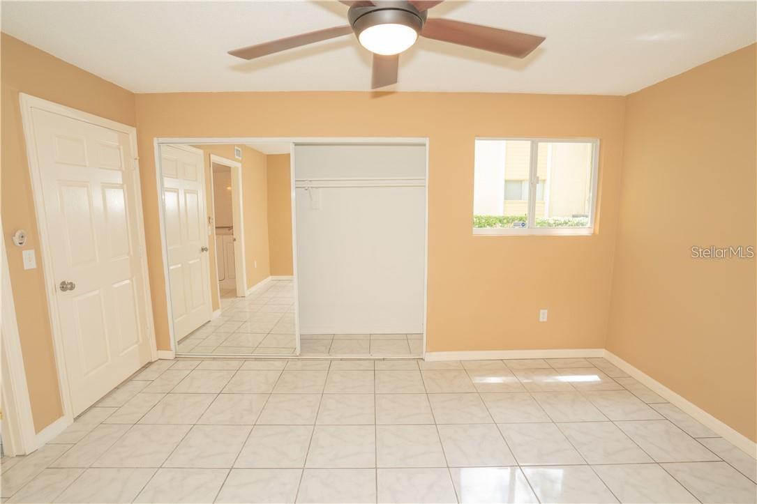 Image 10 of 15 For 914 Lake Destiny Road A