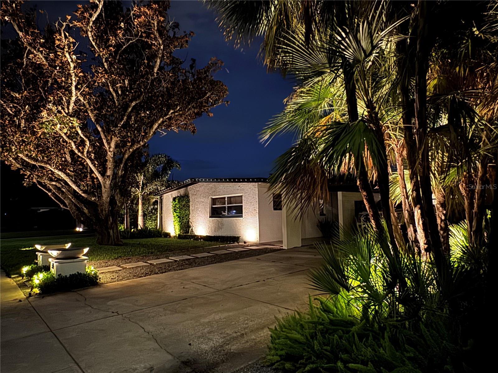 Image 17 of 19 For 319 Halsey Street