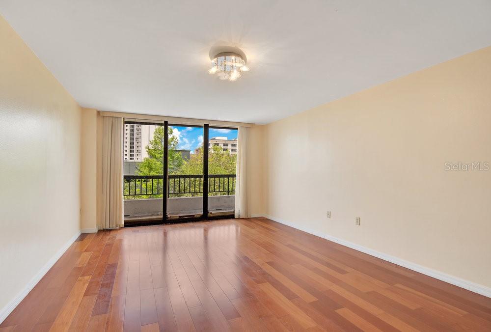 Image 11 of 22 For 530 Central Boulevard 406