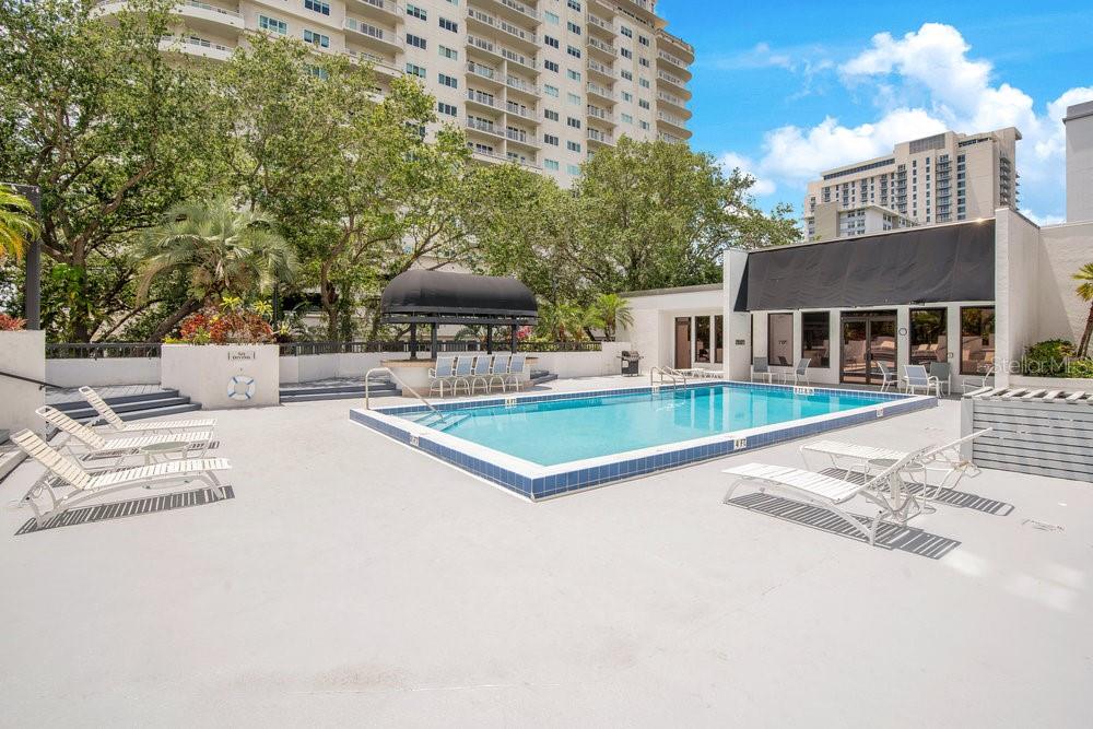 Image 16 of 22 For 530 Central Boulevard 406