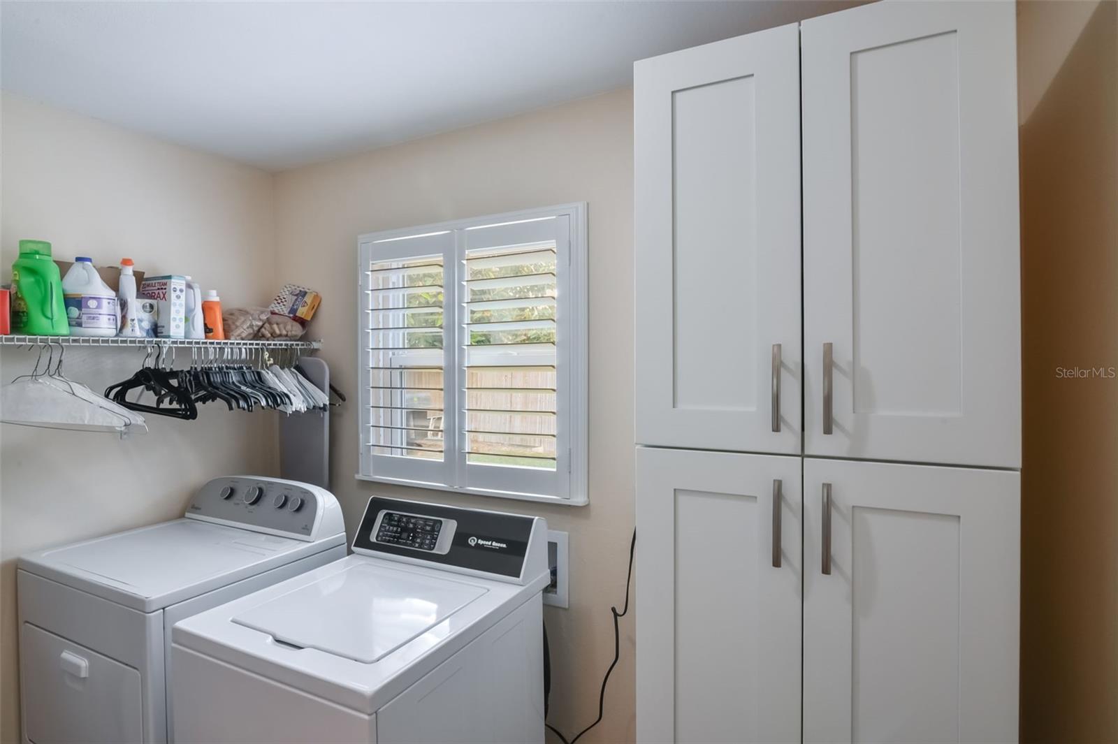 Image 32 of 42 For 704 Tangerine Court