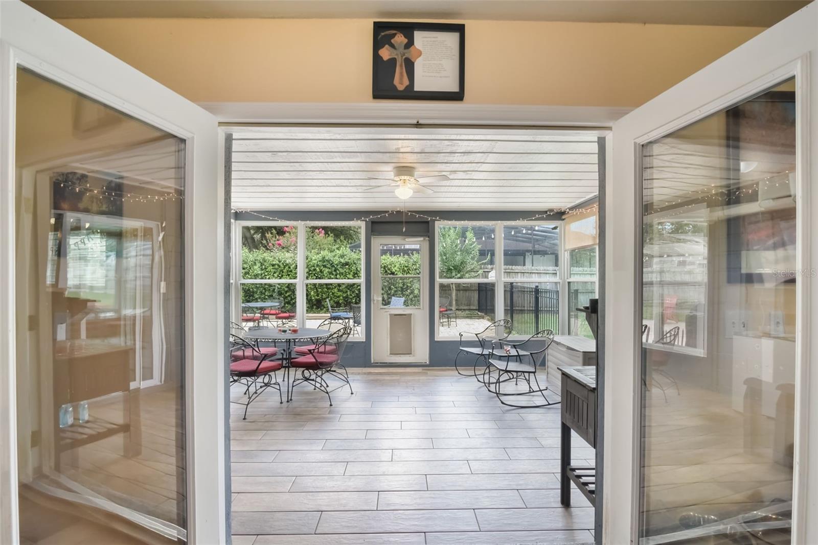 Image 33 of 42 For 704 Tangerine Court