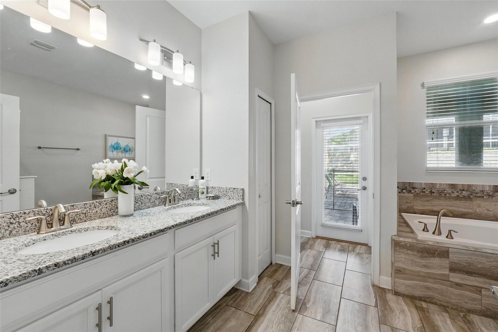 Image 23 of 59 For 1520 Mulligan Boulevard