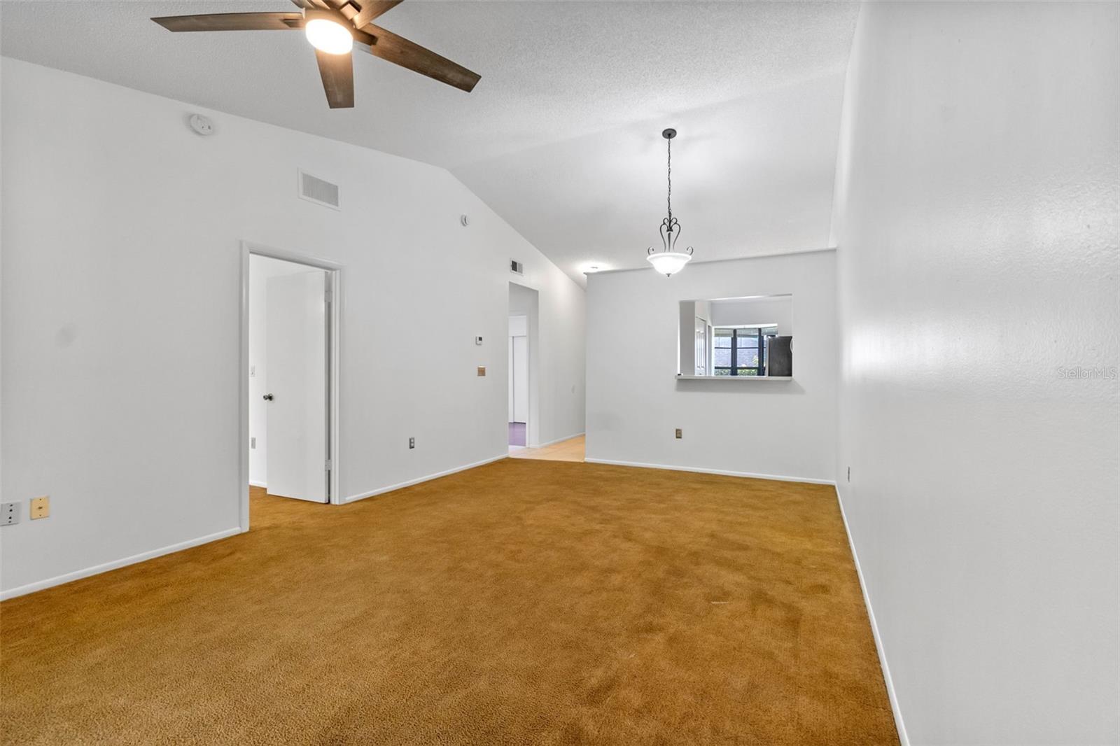 Image 3 of 17 For 2750 King Oak Circle