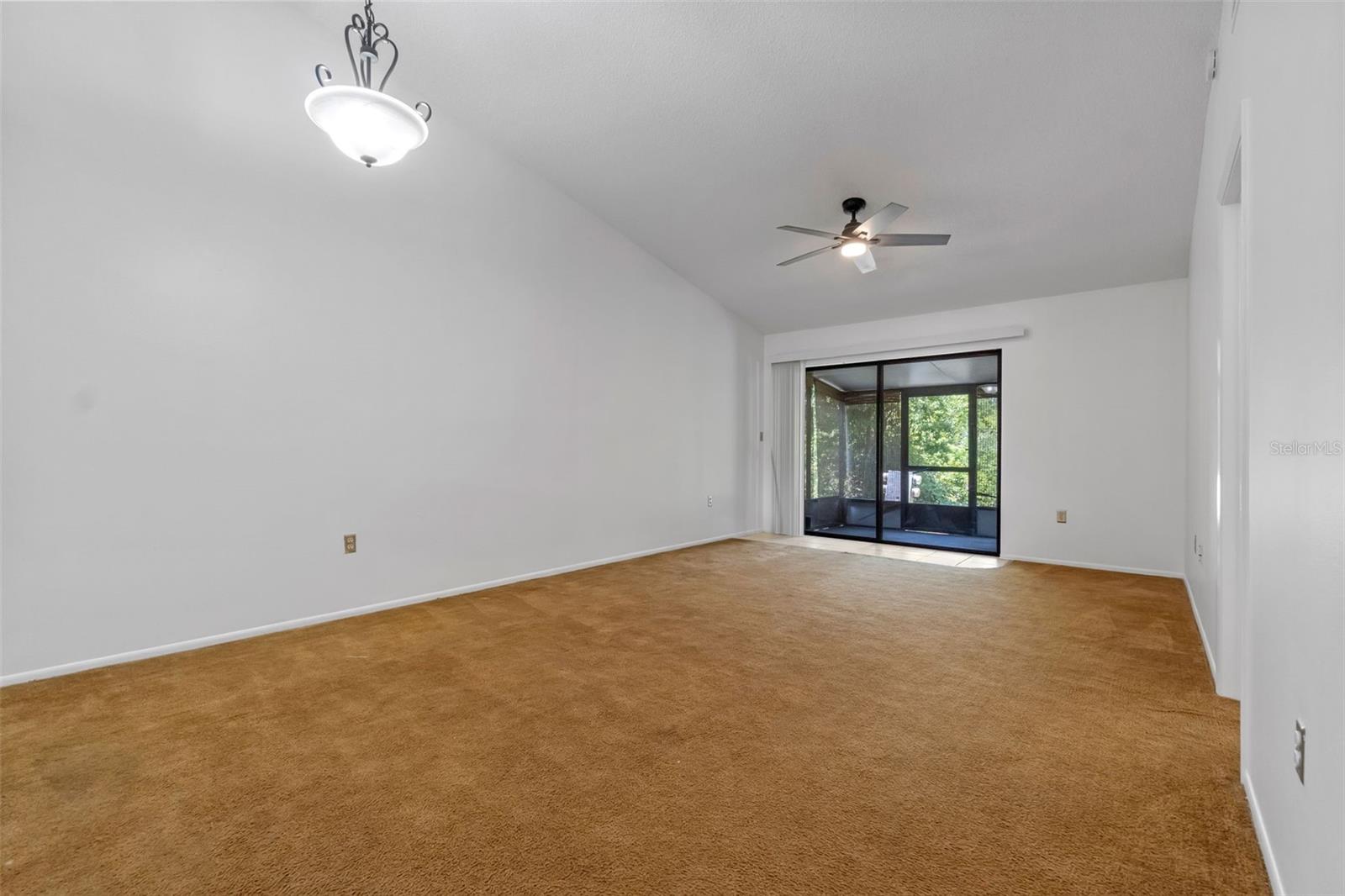 Image 4 of 17 For 2750 King Oak Circle