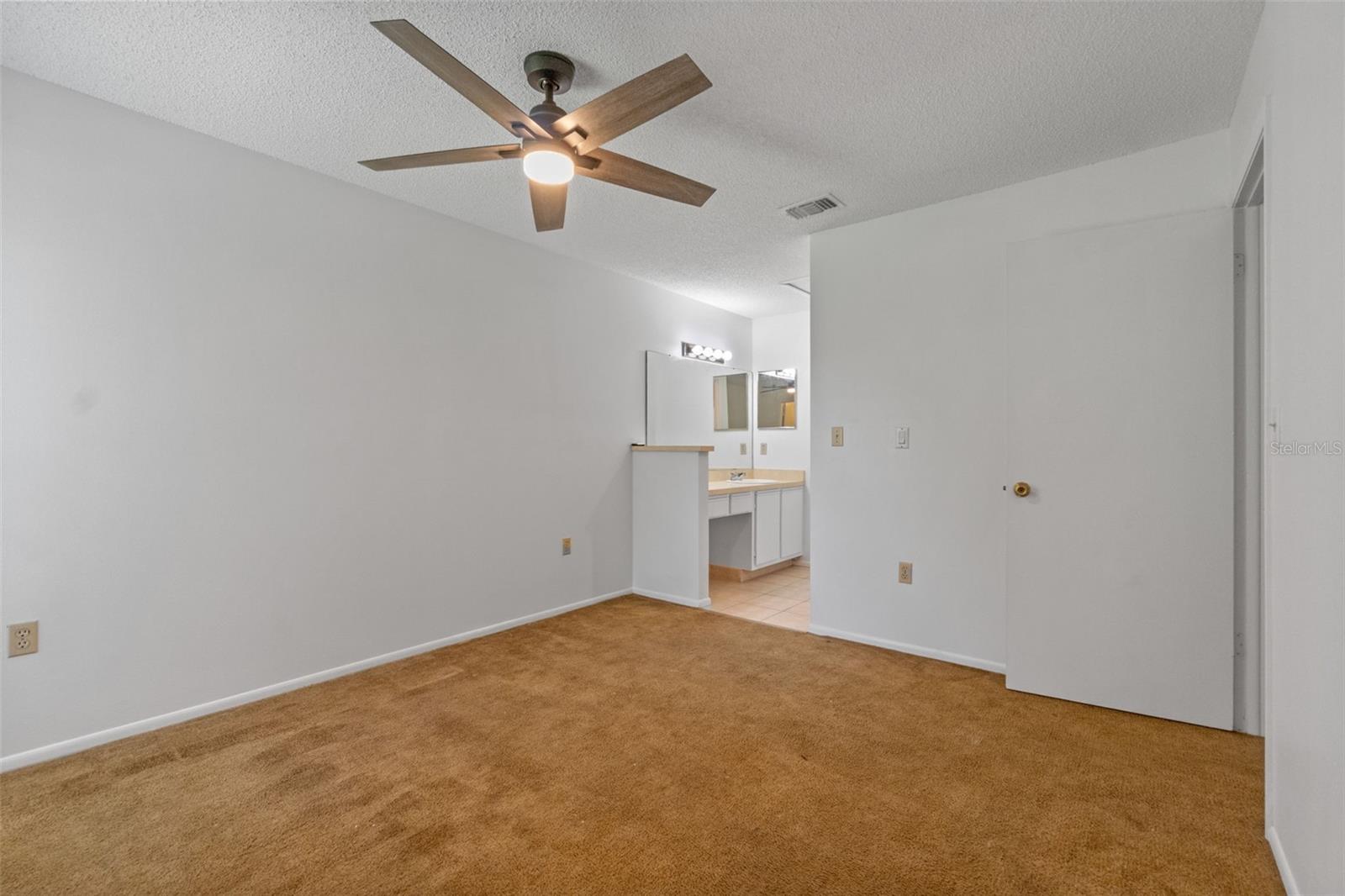 Image 9 of 17 For 2750 King Oak Circle