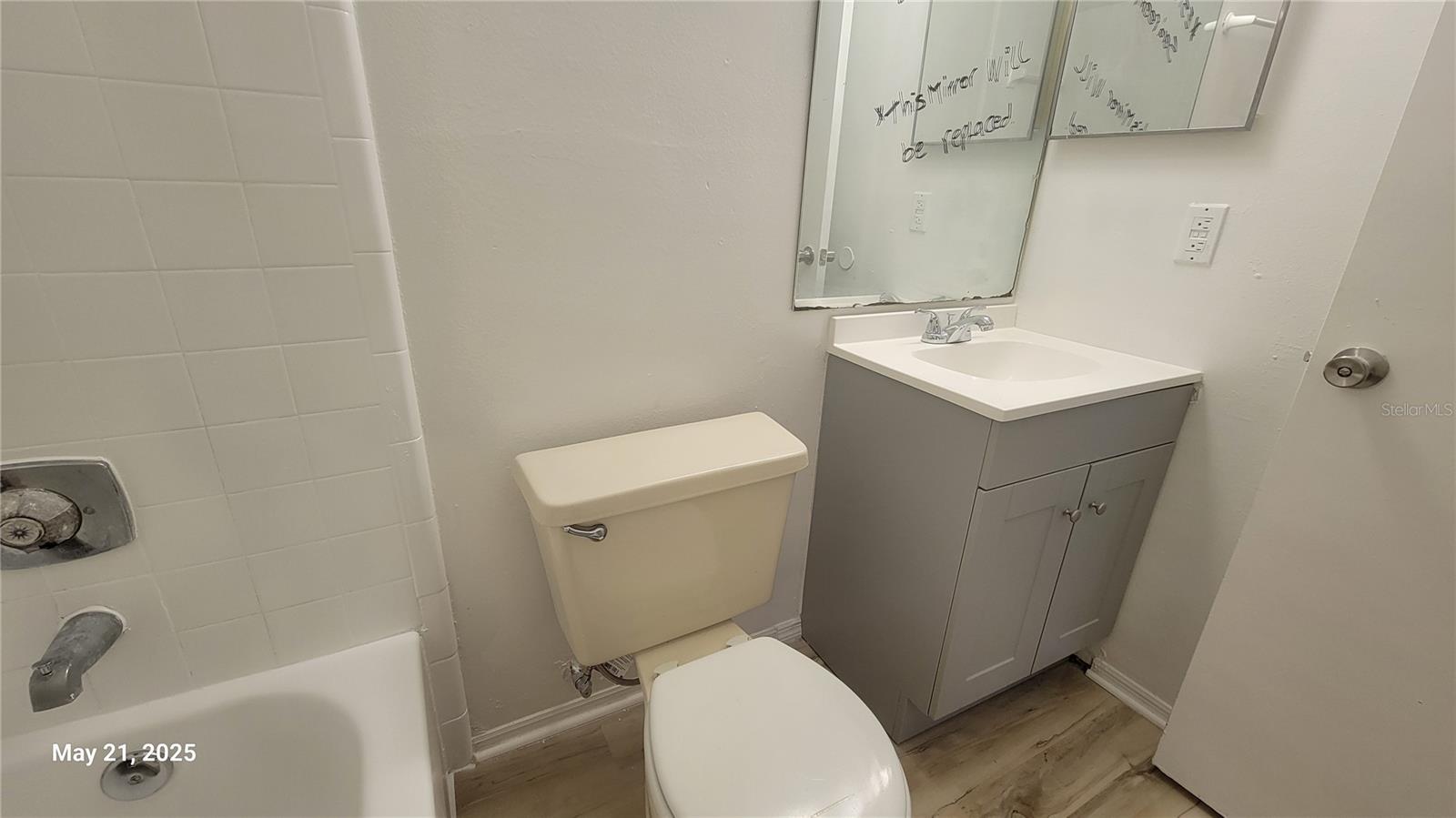 Image 15 of 40 For 4136 Pershing Pointe Place 5
