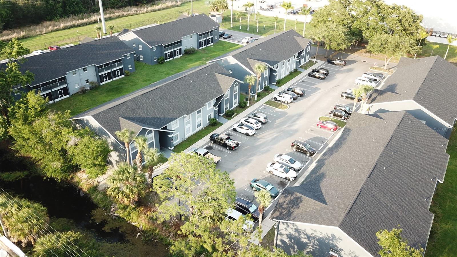 Image 29 of 40 For 4136 Pershing Pointe Place 5