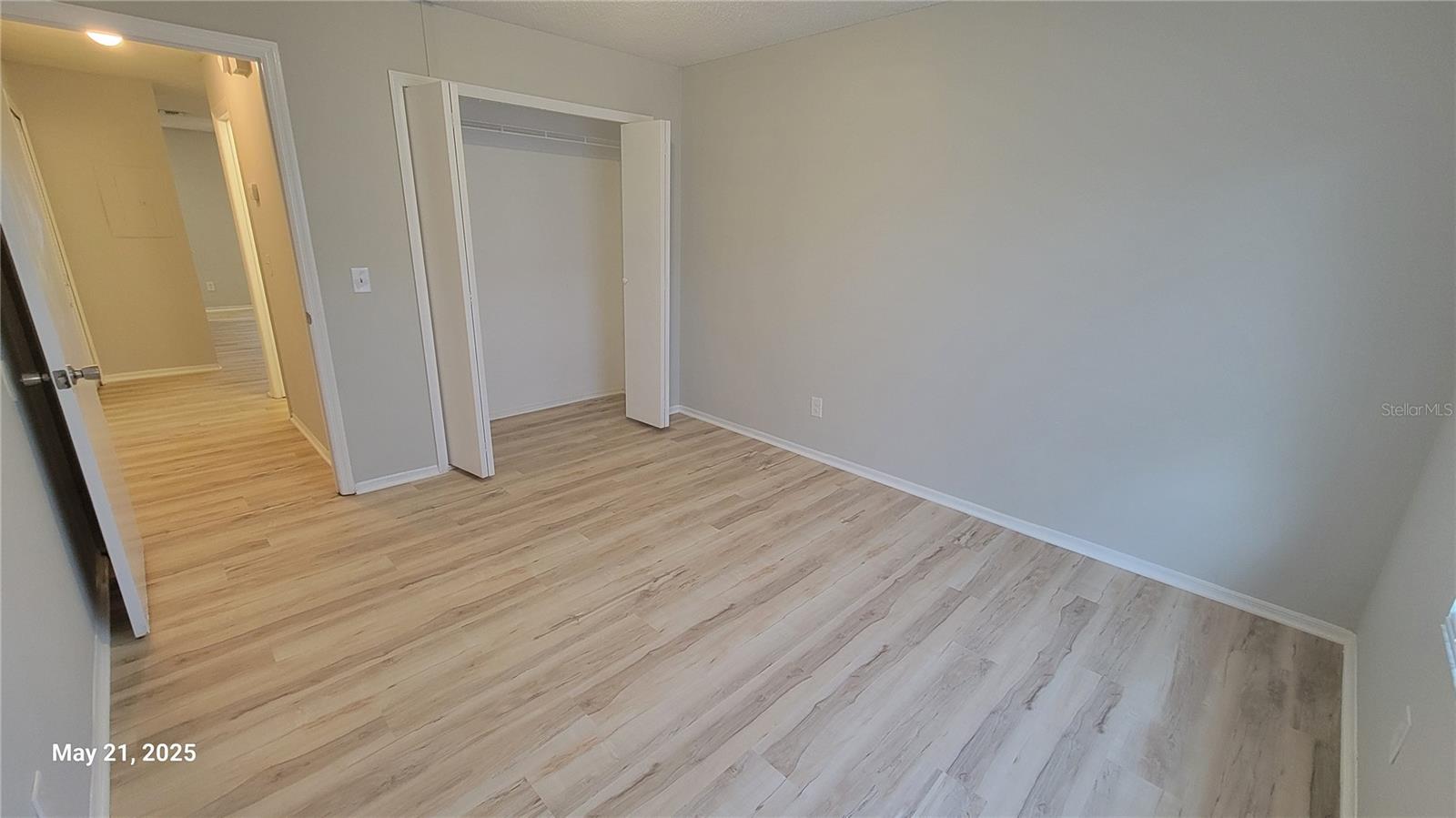 Image 3 of 40 For 4136 Pershing Pointe Place 5