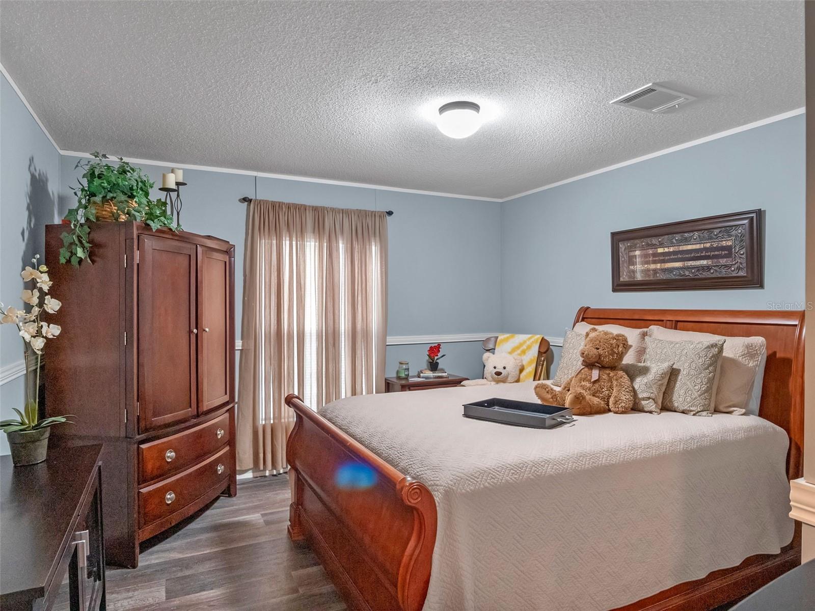 Image 11 of 27 For 8013 Sergeant Pepper Drive