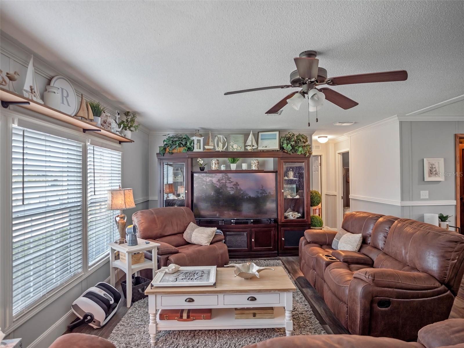 Image 2 of 27 For 8013 Sergeant Pepper Drive