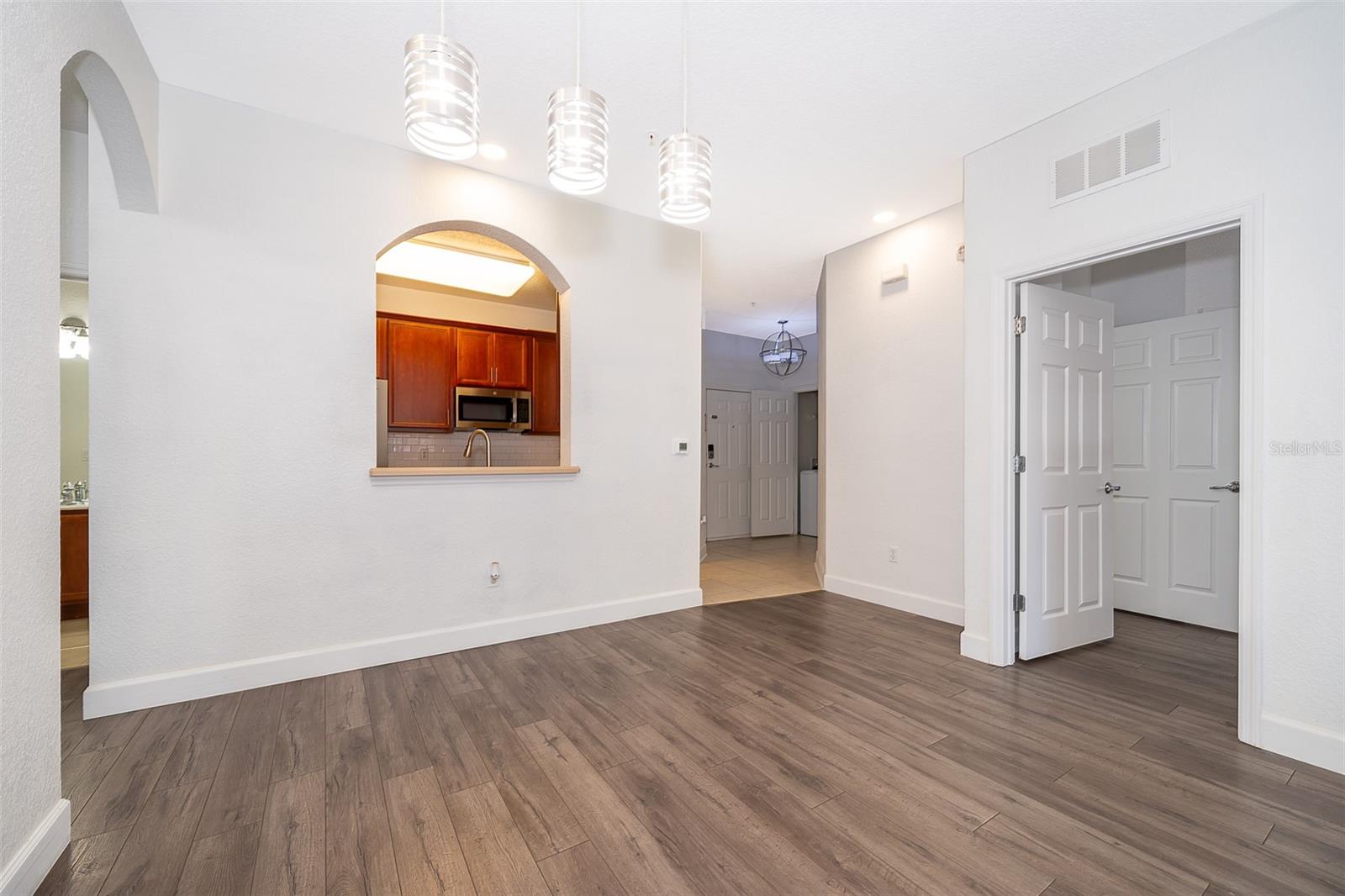 Image 11 of 26 For 3344 Robert Trent Jones Drive 10205