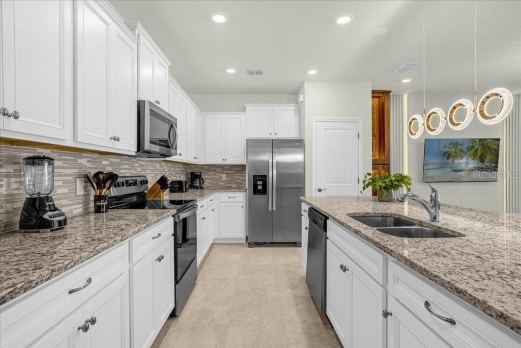 Image 6 of 58 For 4310 Lana Avenue