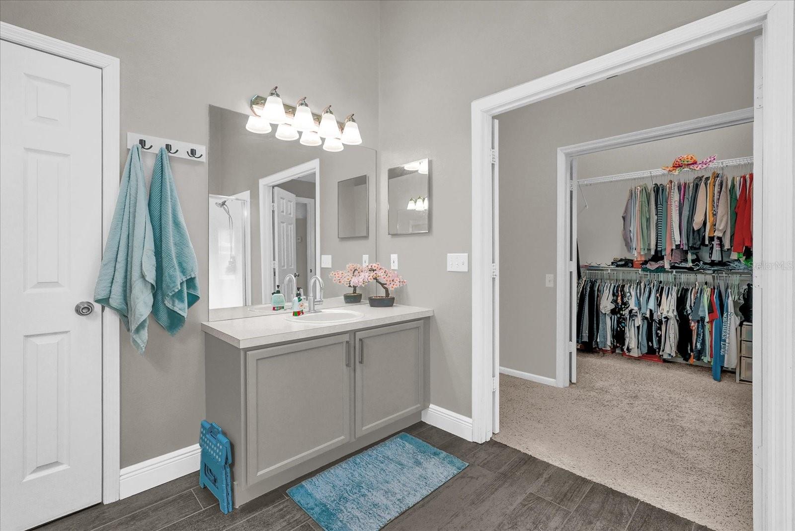 Image 13 of 29 For 10930 Buckwater Court