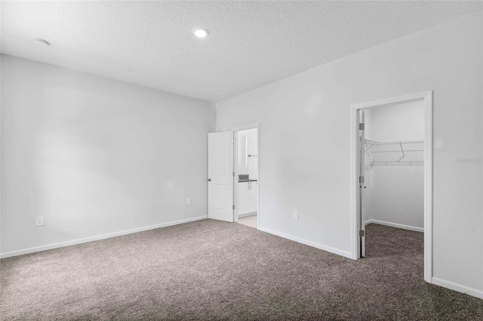 Image 10 of 23 For 6015 Vermont Street
