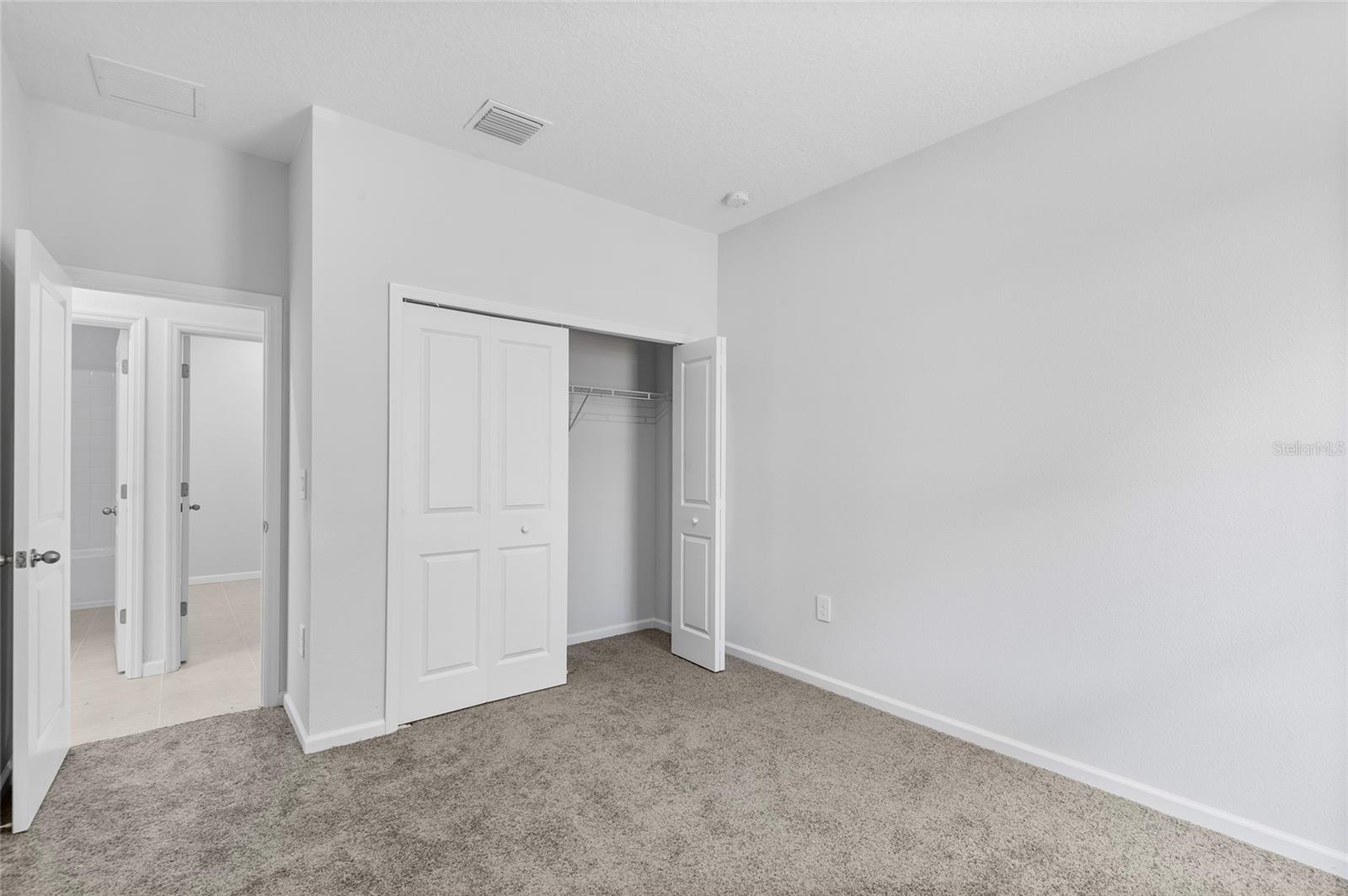 Image 8 of 23 For 6015 Vermont Street