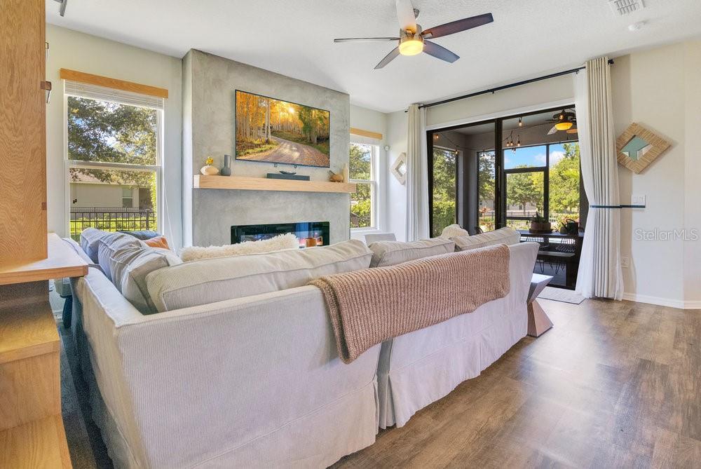 Image 12 of 46 For 8256 Bayview Crossing Drive