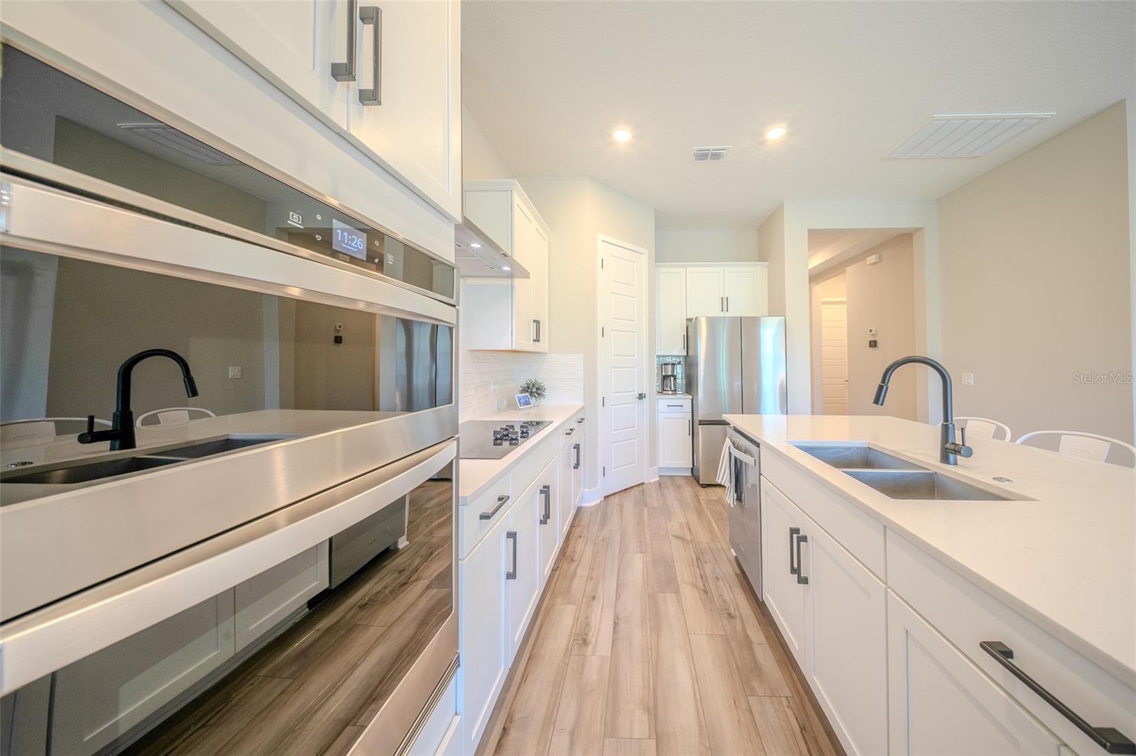 Image 17 of 61 For 16055 Silver Brook Way