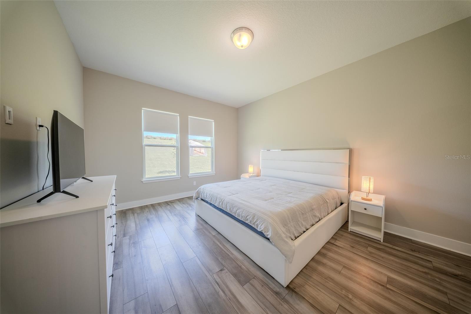 Image 30 of 61 For 16055 Silver Brook Way