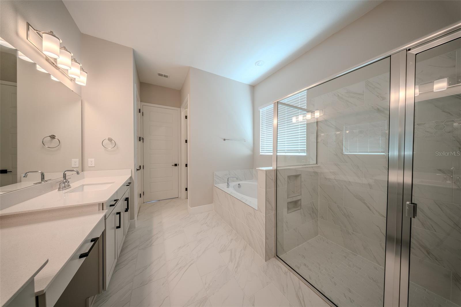 Image 40 of 61 For 16055 Silver Brook Way