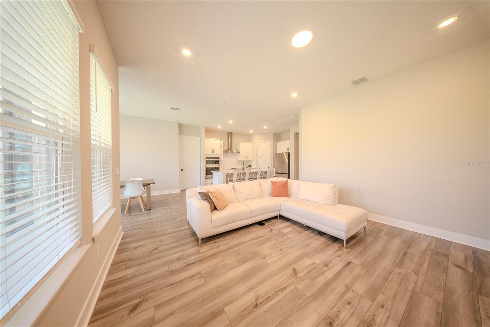 Image 7 of 61 For 16055 Silver Brook Way