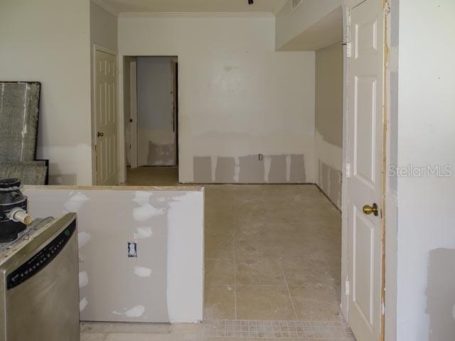 Image 3 of 11 For 9584 Lake Chase Island Way 958