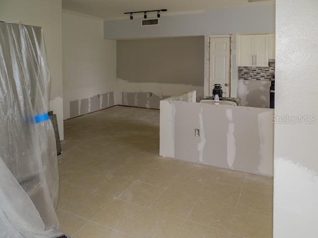 Image 8 of 11 For 9584 Lake Chase Island Way 958