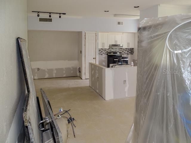 Image 9 of 11 For 9584 Lake Chase Island Way 958