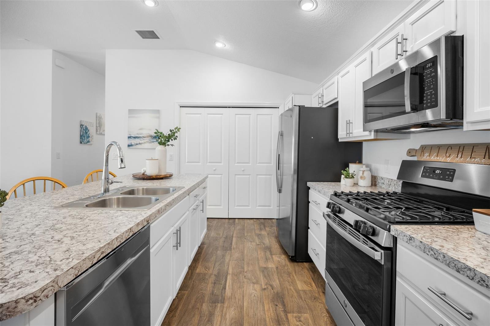 Image 12 of 78 For 6231 Atkinson Lane