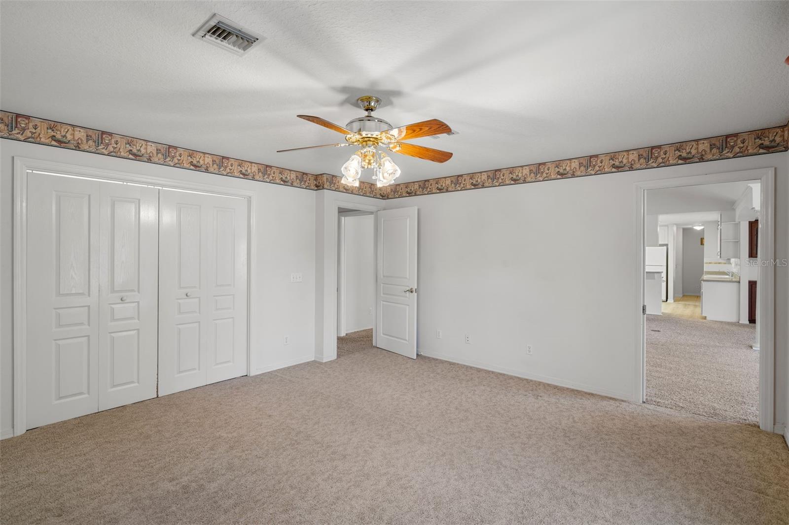 Image 37 of 84 For 4895 Cr 134b