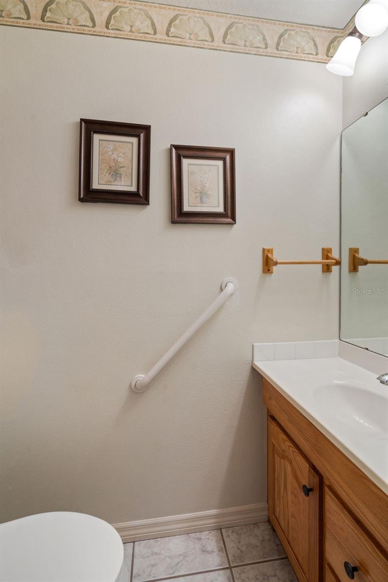 Image 45 of 84 For 4895 Cr 134b
