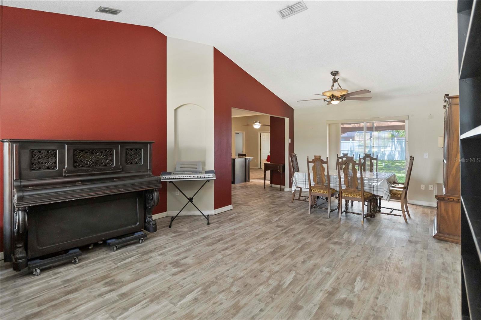 Image 4 of 29 For 2407 Accord Terrace